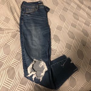 Old Navy Rockstar Ripped Jeans